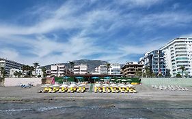 Gold Twins Boutique Hotel